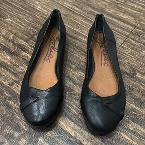 🔥 ZODIAC Women's, Sadie Flats size 11 UK 8 black shoe slip on
